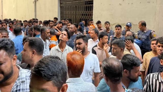 জাসদ অফিসে ‘গোপন বৈঠক’, আটক আ.লীগের শতাধিক নেতাকর্মী