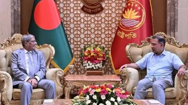 রাষ্ট্রপতির সঙ্গে প্রধানমন্ত্রীর সাক্ষাৎ