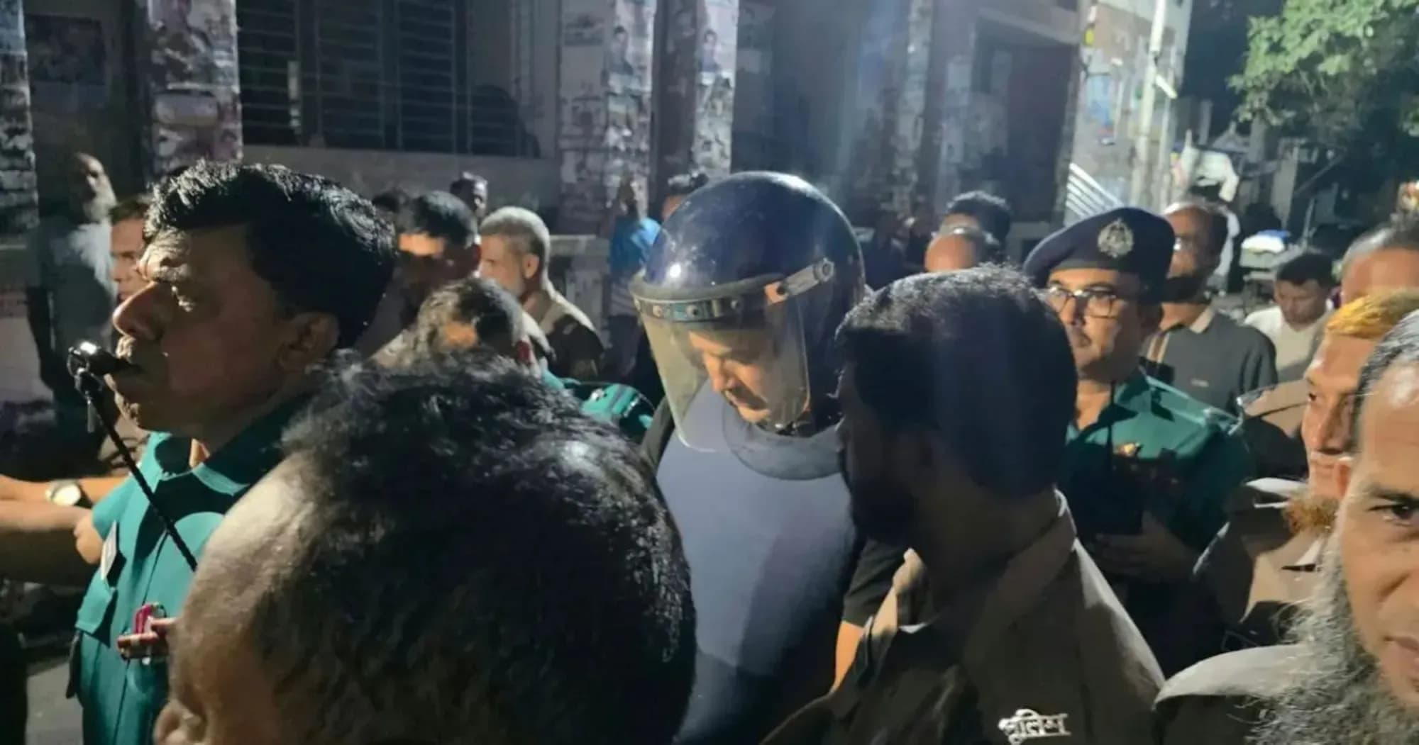 রাষ্ট্রদ্রোহ মামলায় সাবেক ওসি রাকিবুলের ৫ দিনের রিমান্ড
