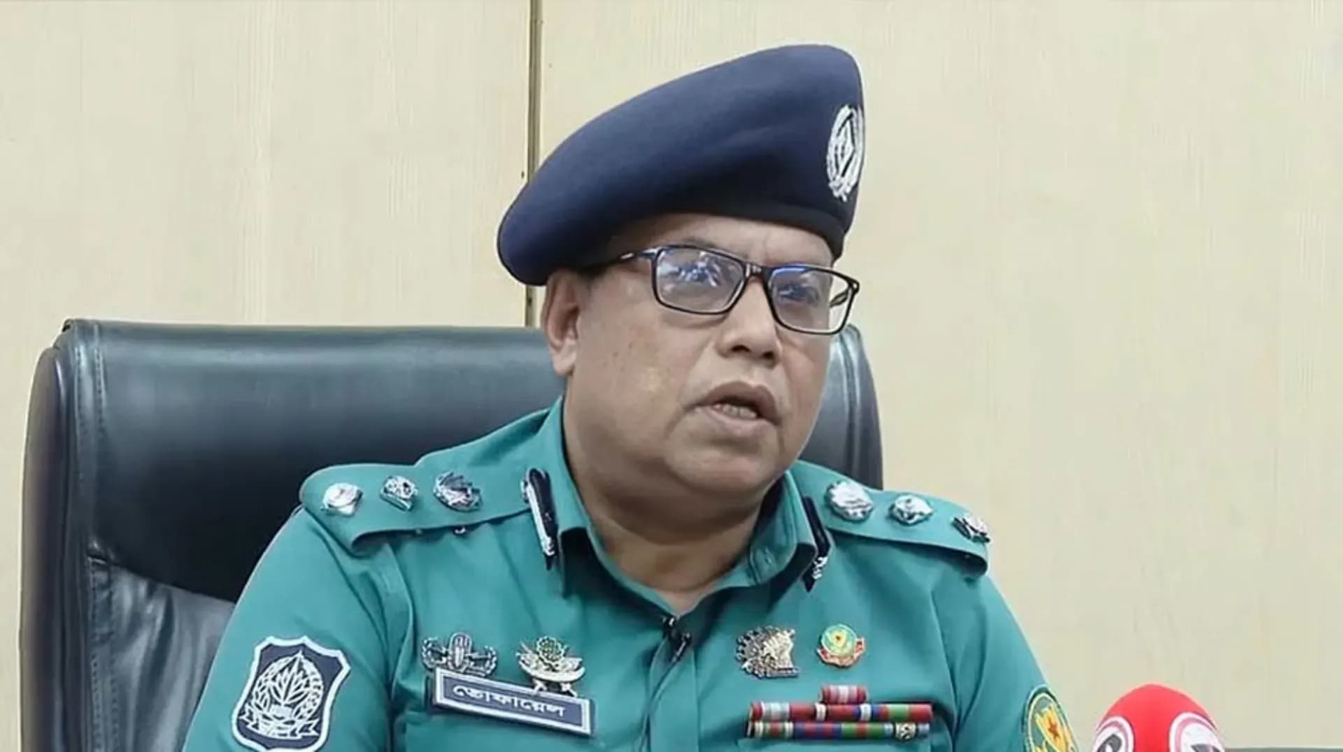 বোমাবাজি নিয়ে পাটওয়ারীকে জিজ্ঞাসাবাদ করা উচিৎ: ডিএমপির যুগ্ম কমিশনার